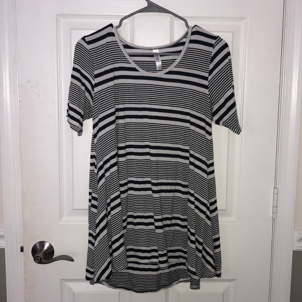LuLaRoe Perfect T